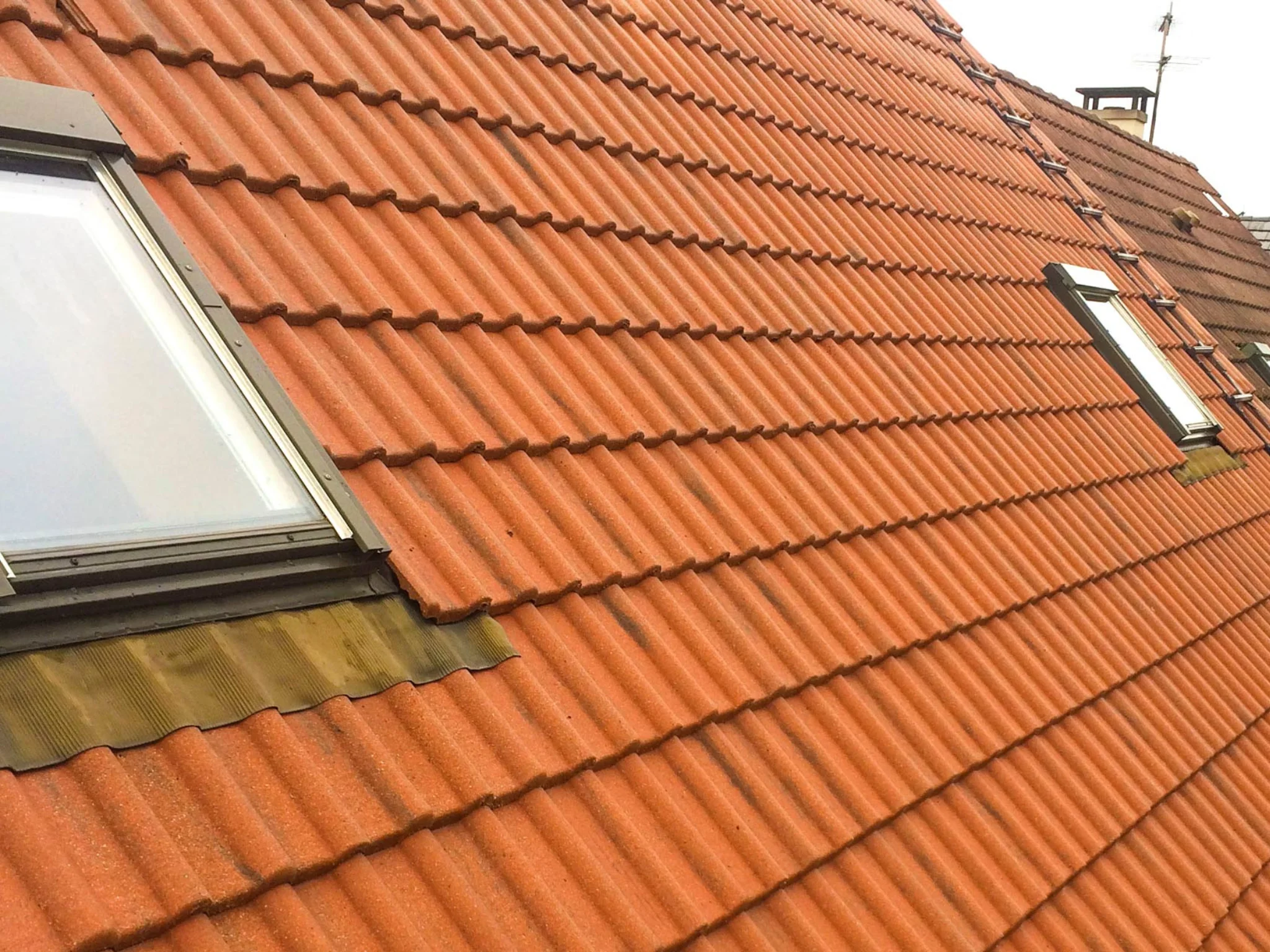 Nettoyage démoussage entretien toiture Hauts-de-Seine 92