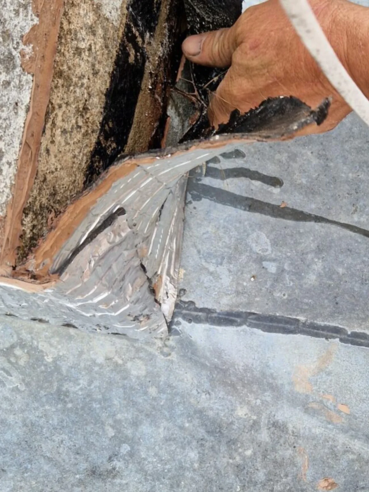 Dépannage fuite toiture 92 Hauts-de-Seine